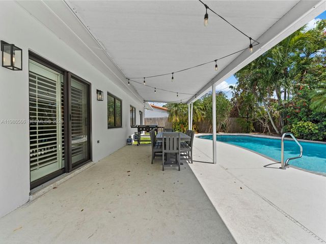 9020 SW 187th Ter, Cutler Bay, FL 33157