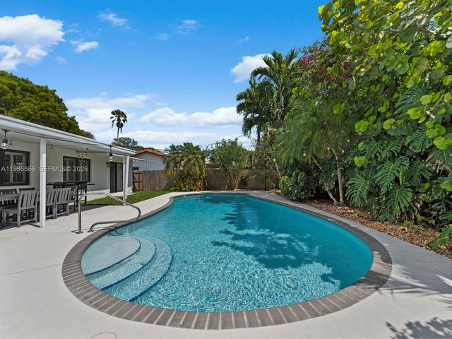 9020 SW 187th Ter, Cutler Bay, FL 33157