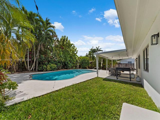 9020 SW 187th Ter, Cutler Bay, FL 33157