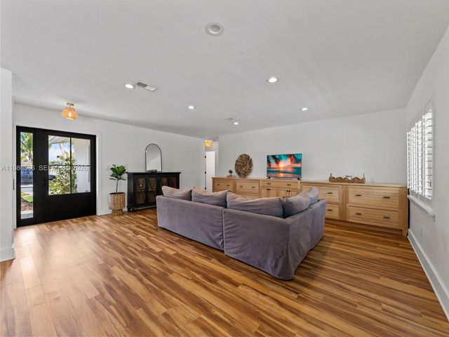 9020 SW 187th Ter, Cutler Bay, FL 33157