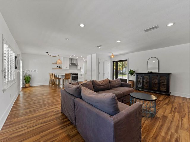 9020 SW 187th Ter, Cutler Bay, FL 33157