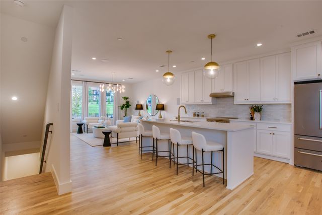 7207 Gaston Avenue 102, Dallas, TX 75214