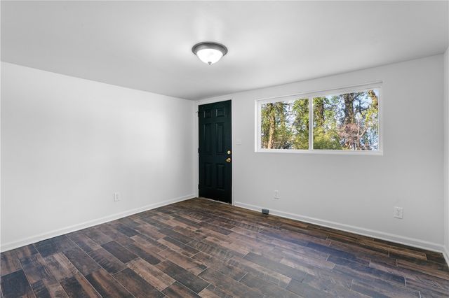 515 W Holly Street, Fayetteville, AR 72703