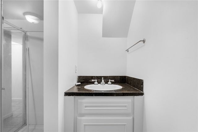 515 W Holly Street, Fayetteville, AR 72703