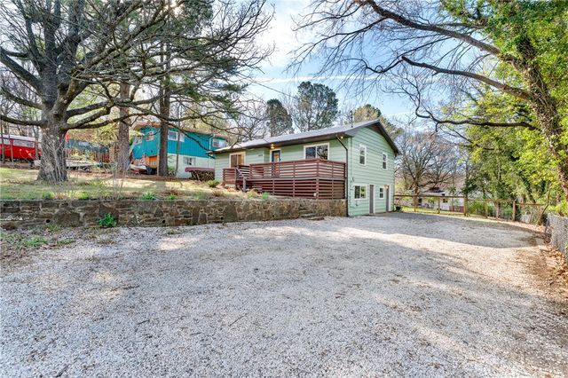 515 W Holly Street, Fayetteville, AR 72703