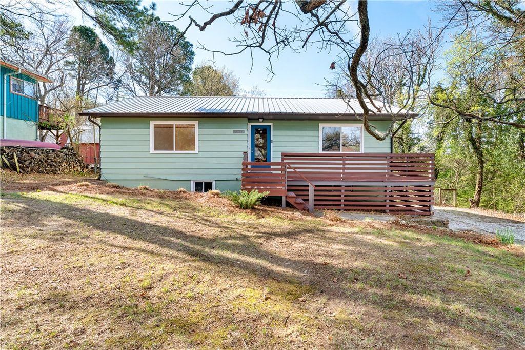 515 W Holly Street, Fayetteville, AR 72703