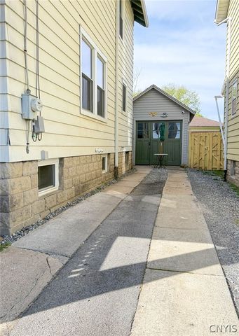 19 Rose Place, Utica, NY 13502