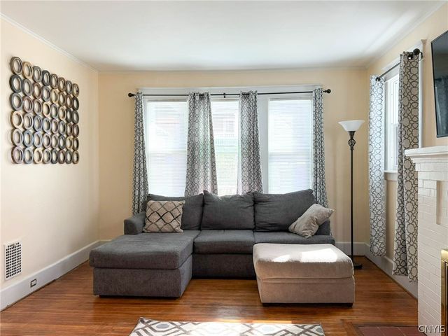 19 Rose Place, Utica, NY 13502