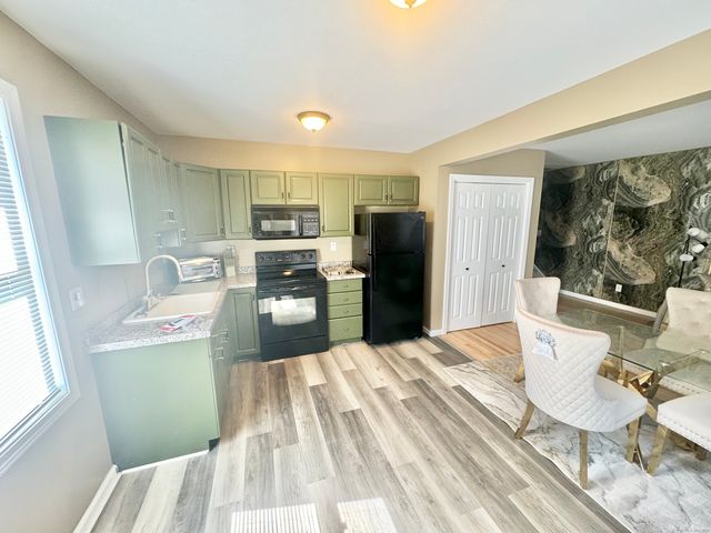 116 Dunbar Lane 2, Hamden, CT 06514