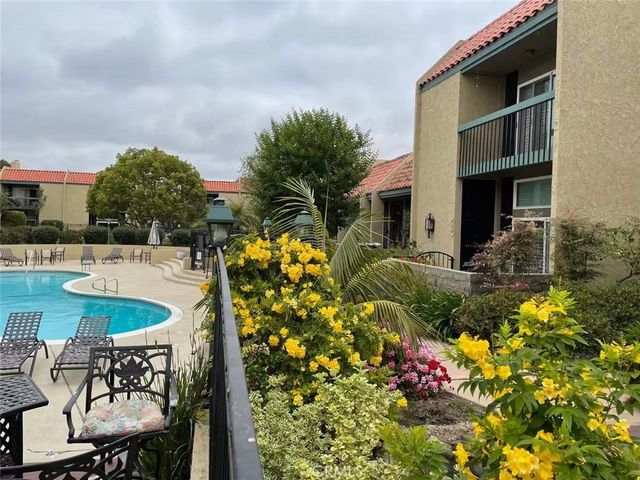 1018 Palo Verde Avenue, Long Beach, CA 90815