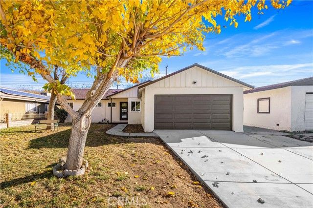 44054 Elm Avenue, Lancaster, CA 93534