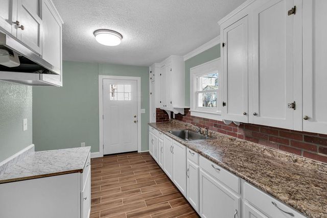 327 N 18th Street, Kansas City, KS 66102