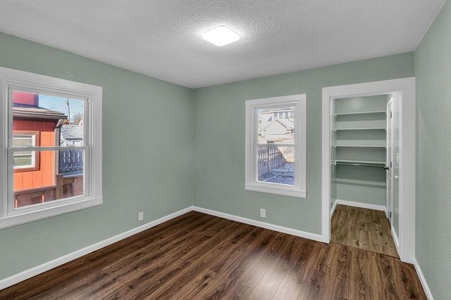 327 N 18th Street, Kansas City, KS 66102