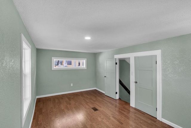 327 N 18th Street, Kansas City, KS 66102