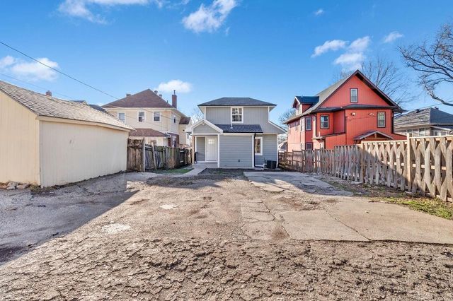 327 N 18th Street, Kansas City, KS 66102