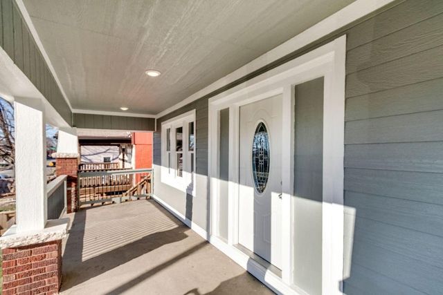 327 N 18th Street, Kansas City, KS 66102