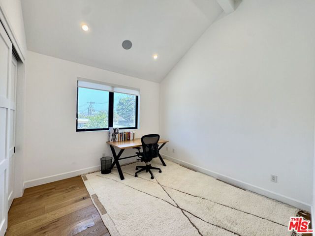 11848 Tennessee Place, Los Angeles, CA 90064