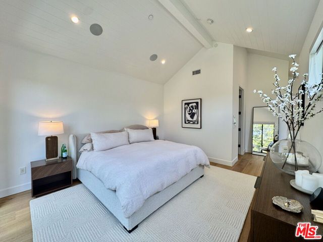 11848 Tennessee Place, Los Angeles, CA 90064
