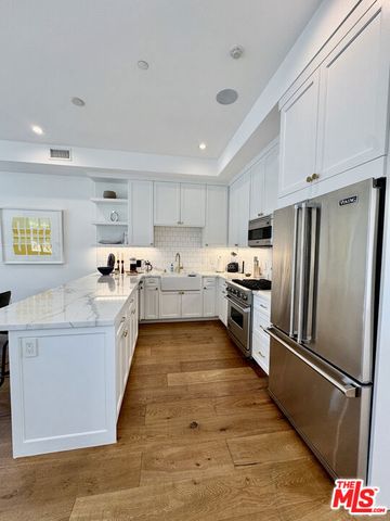 11848 Tennessee Place, Los Angeles, CA 90064