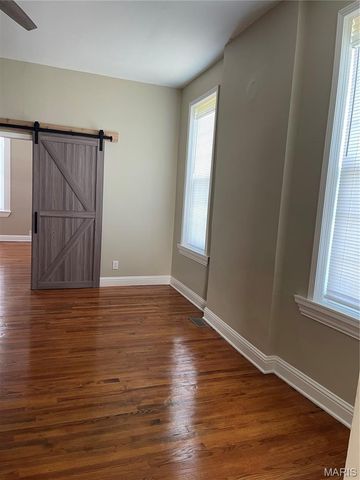 4620 Pennsylvania Avenue, St Louis, MO 63111