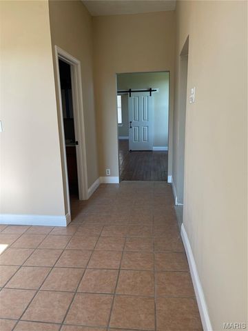 4620 Pennsylvania Avenue, St Louis, MO 63111
