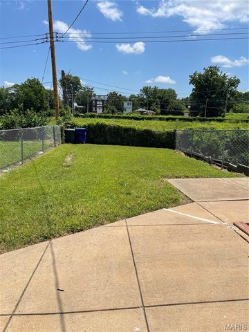 4620 Pennsylvania Avenue, St Louis, MO 63111