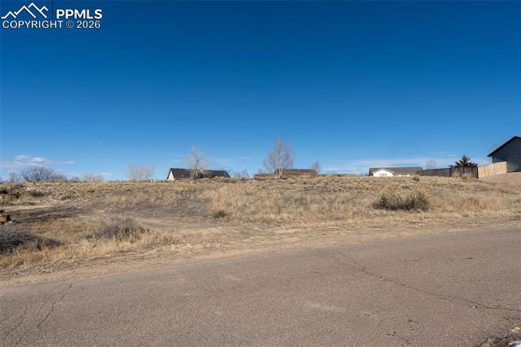 187 W Legend Drive, Pueblo West, CO 81007 — photo 3