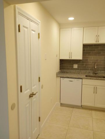 950 S KANNER Highway A21, Stuart, FL 34994