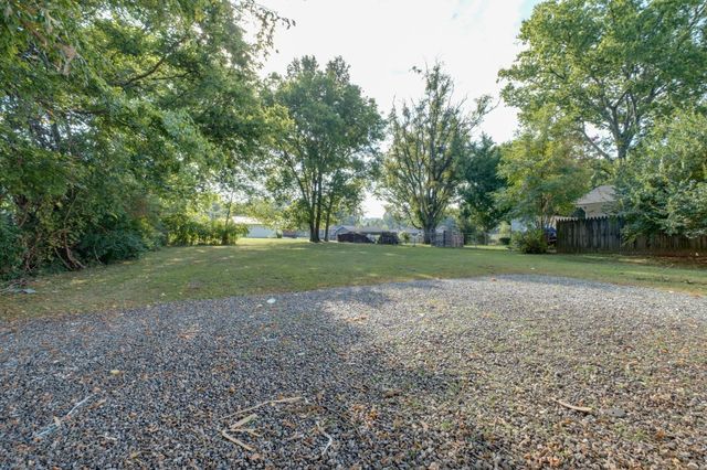 511 Wanda Dr, Nashville, TN 37210