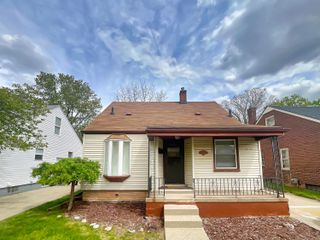 21120 Beechwood Avenue, Eastpointe City, MI 48021
