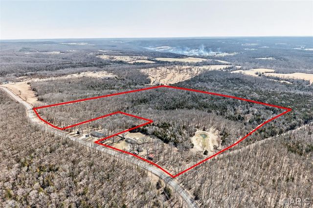 32262 Highway Ac, Lebanon, MO 65536