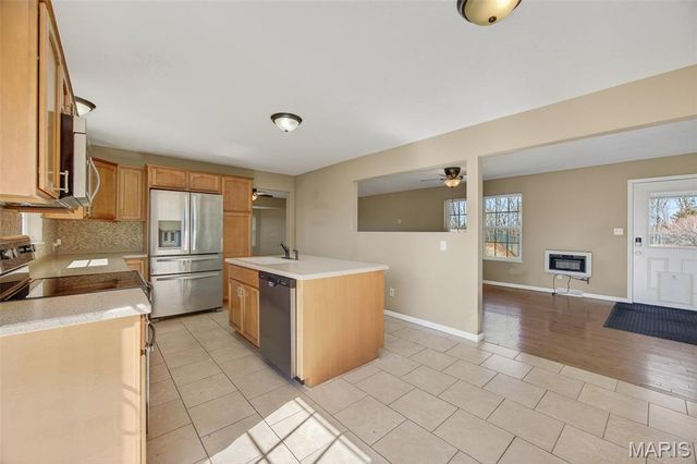 32262 Highway Ac, Lebanon, MO 65536