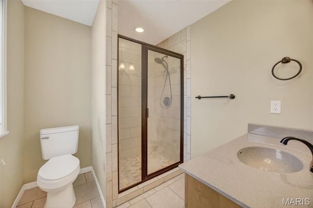 32262 Highway Ac, Lebanon, MO 65536