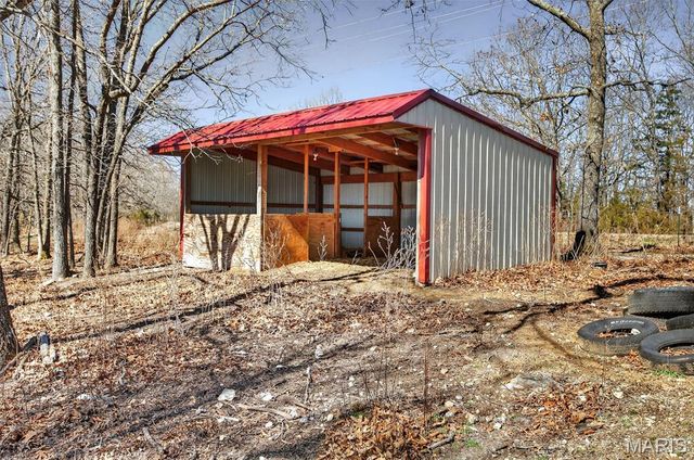 32262 Highway Ac, Lebanon, MO 65536