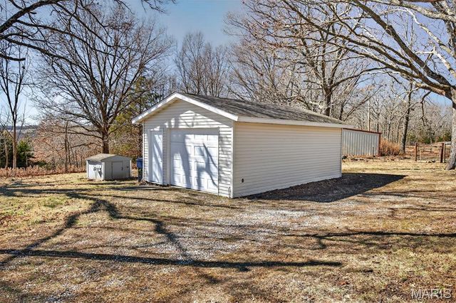 32262 Highway Ac, Lebanon, MO 65536