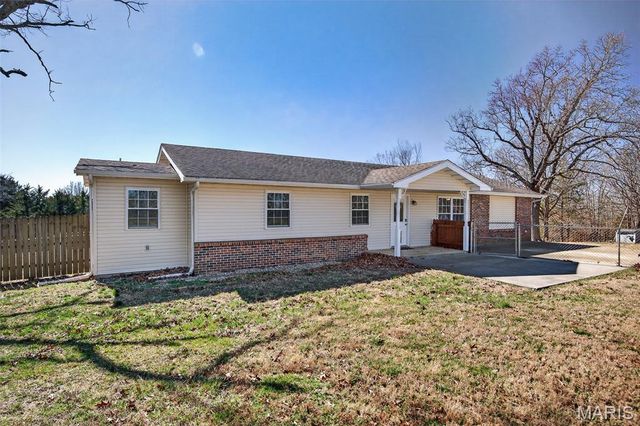 32262 Highway Ac, Lebanon, MO 65536