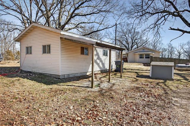 32262 Highway Ac, Lebanon, MO 65536