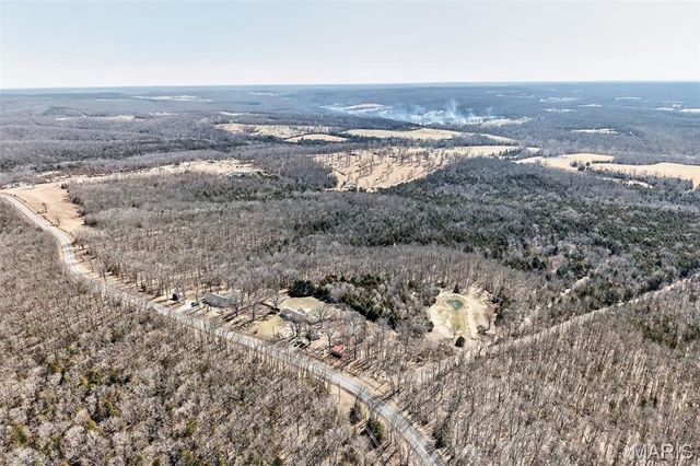 32262 Highway Ac, Lebanon, MO 65536