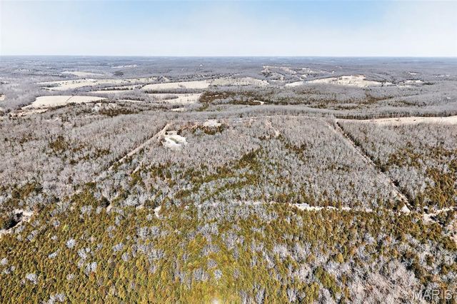 32262 Highway Ac, Lebanon, MO 65536