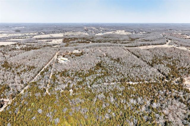 32262 Highway Ac, Lebanon, MO 65536