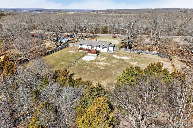 32262 Highway Ac, Lebanon, MO 65536