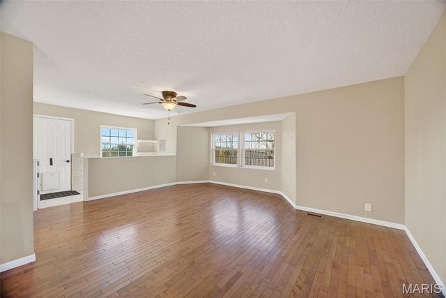 32262 Highway Ac, Lebanon, MO 65536