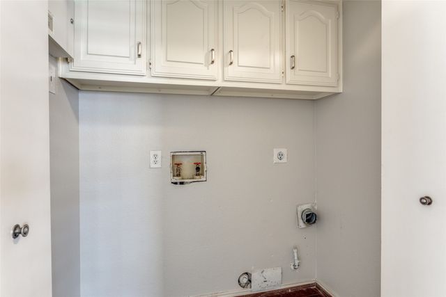 9519 Park Highlands Drive, Dallas, TX 75238