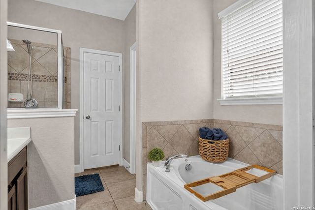 3319 VALLEY CRK, San Antonio, TX 78261