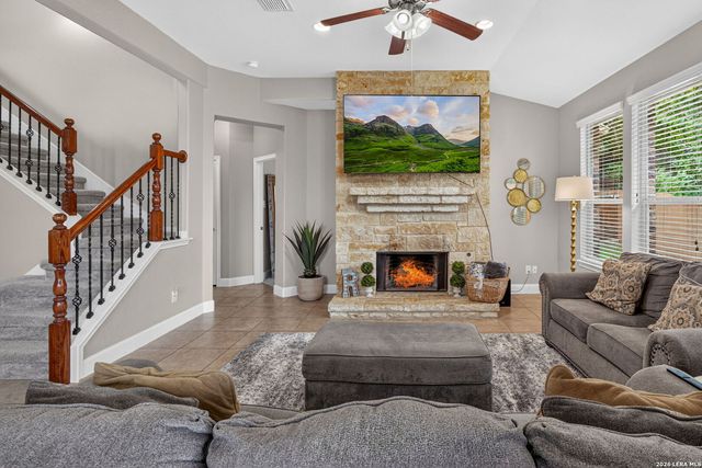 3319 VALLEY CRK, San Antonio, TX 78261