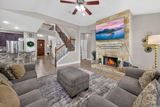3319 VALLEY CRK, San Antonio, TX 78261