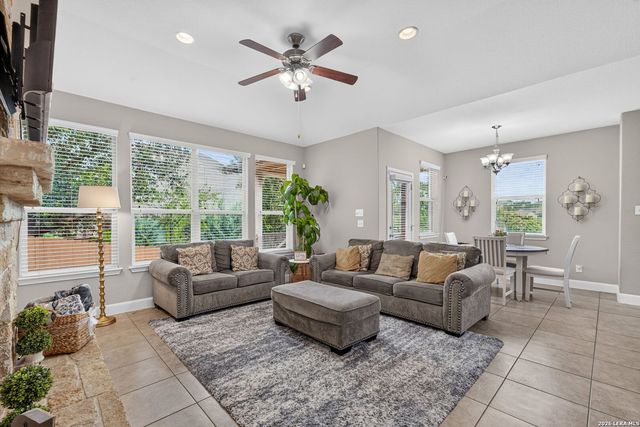 3319 VALLEY CRK, San Antonio, TX 78261