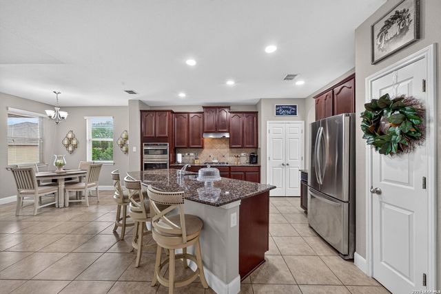 3319 VALLEY CRK, San Antonio, TX 78261
