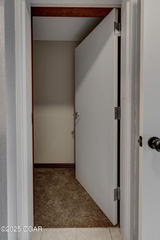 3027 S Winfield Avenue, Joplin, MO 64804