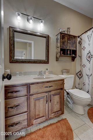 3027 S Winfield Avenue, Joplin, MO 64804